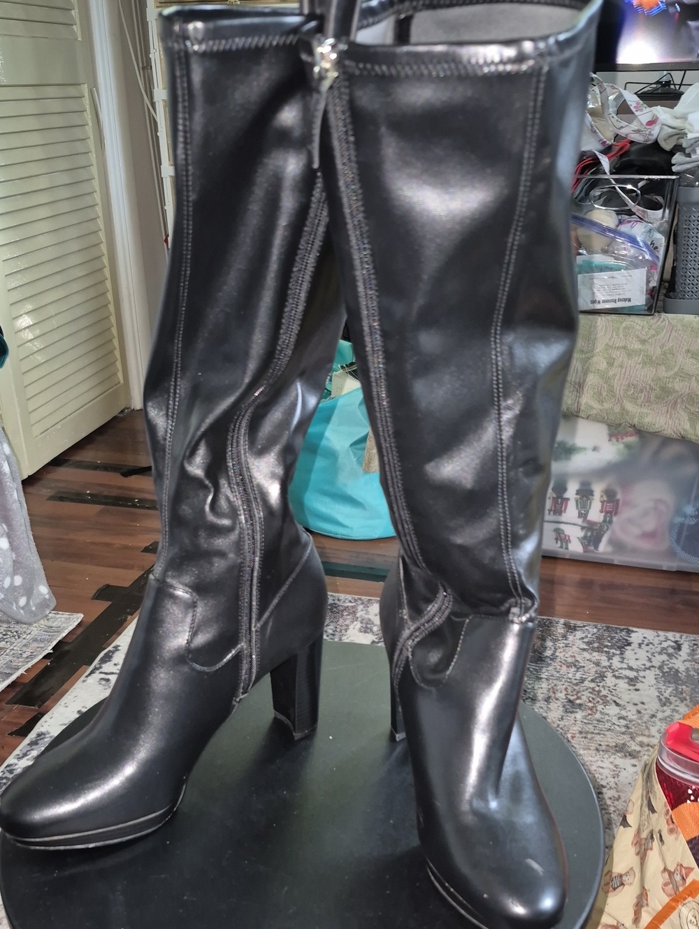 Nine West Black Knee High Heel Zip Boots